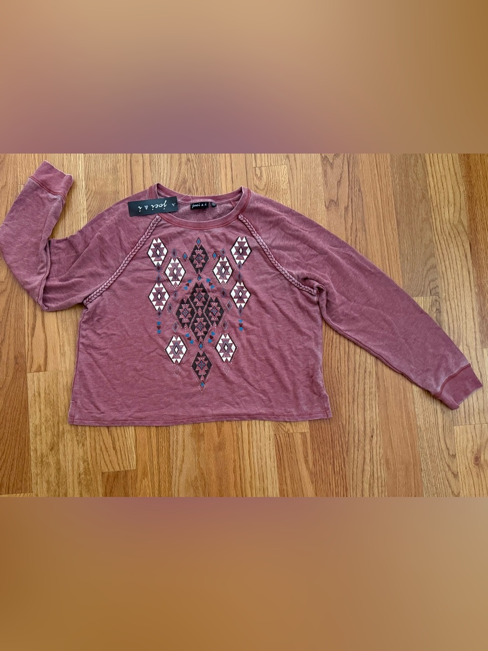 Embroidered Mauve Pullover Sweatshirt Large